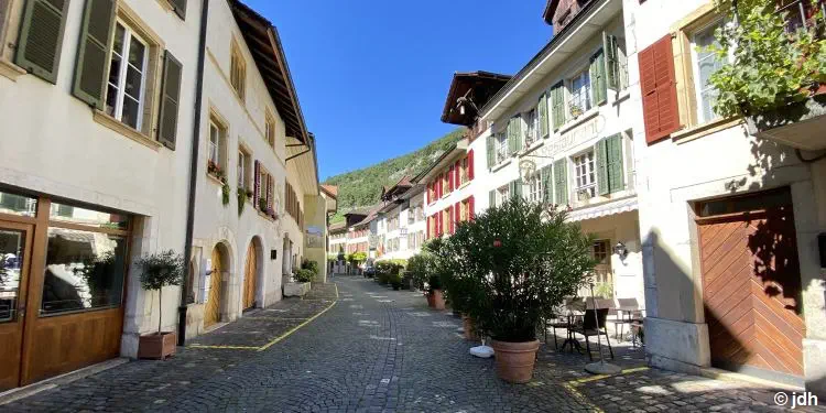 Dorfgasse in Twann