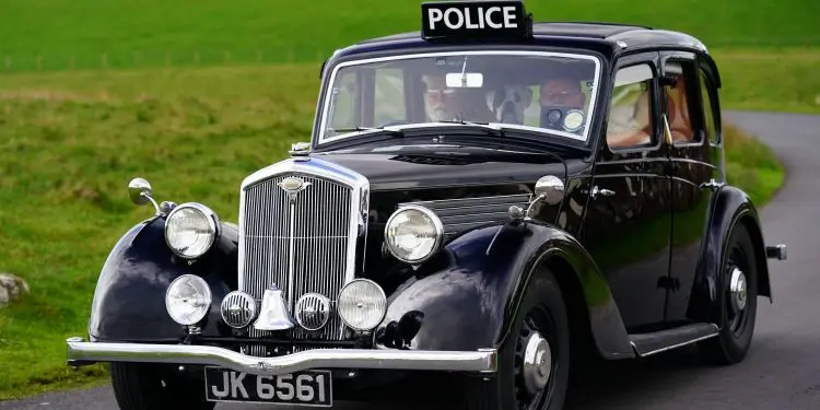 Altes Polizeiauto (Wolseley Twelve) aus England