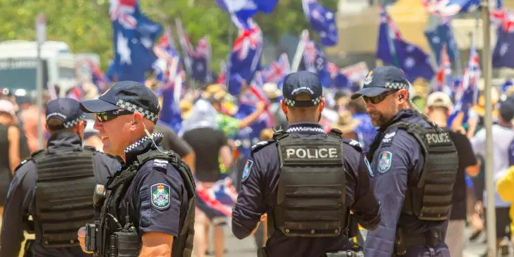 Fusspatrouille der australischen Polizei